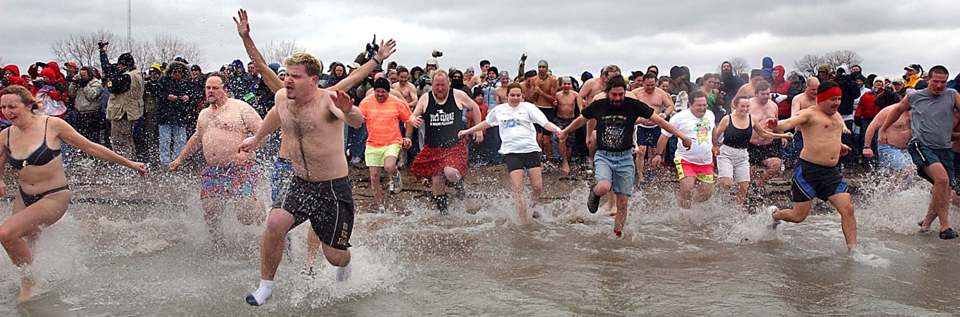 Splash and Dash Polar Bear Plunge, 2003